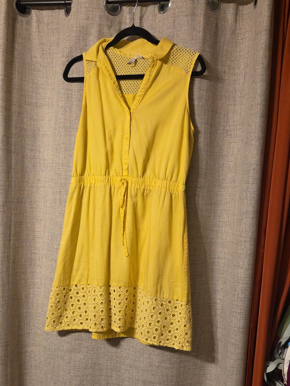 Elle Sleeveless Yellow Eyelet-Hem Collared Mini Dress